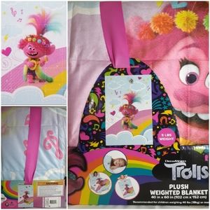 New DreamWorks Trolls Plush Weighted Blanke 40" x 60"